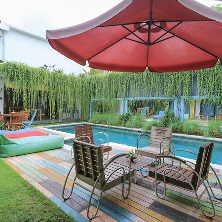Base Guest House Canggu  Exterior photo
