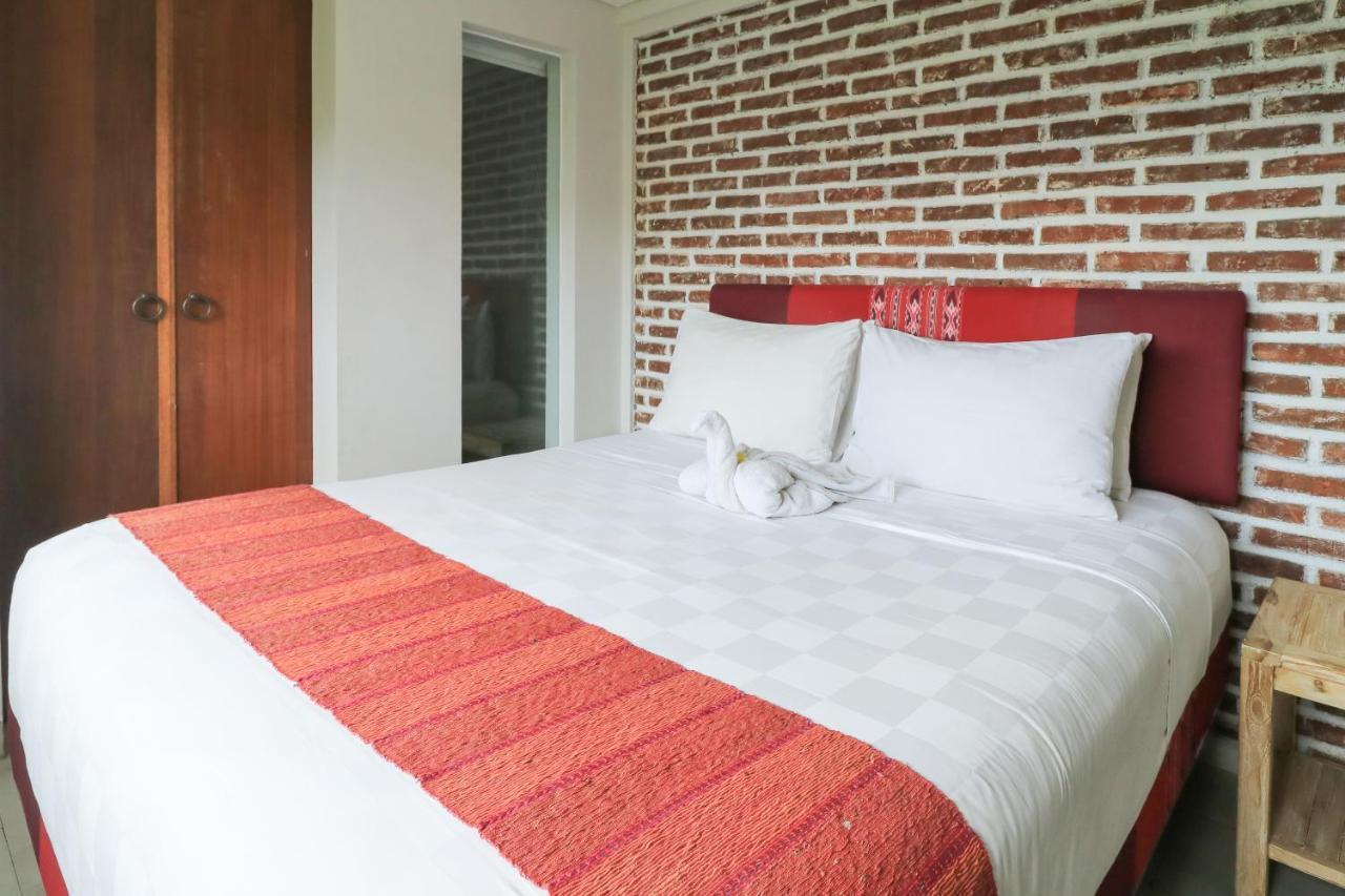 Base Guest House Canggu  Exterior photo