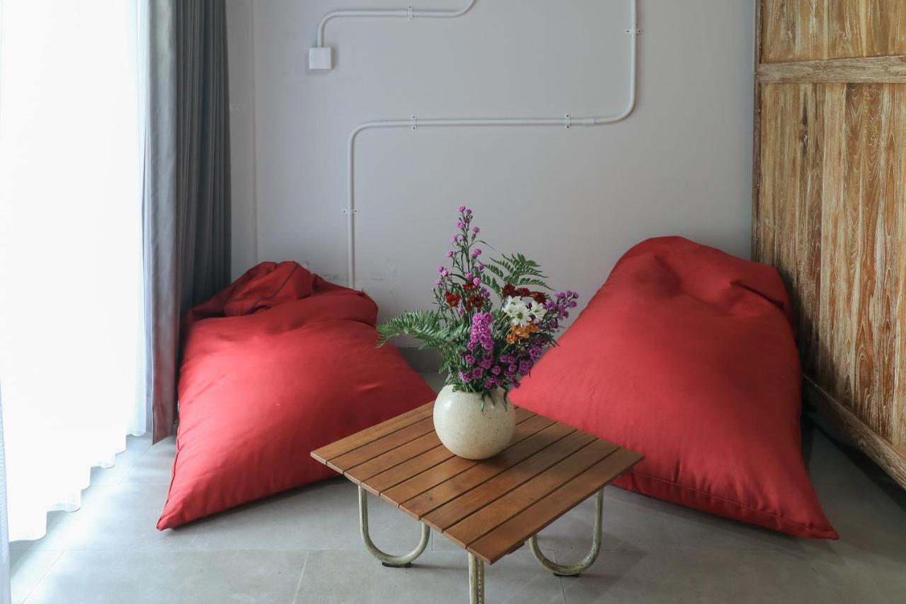 Base Guest House Canggu  Exterior photo