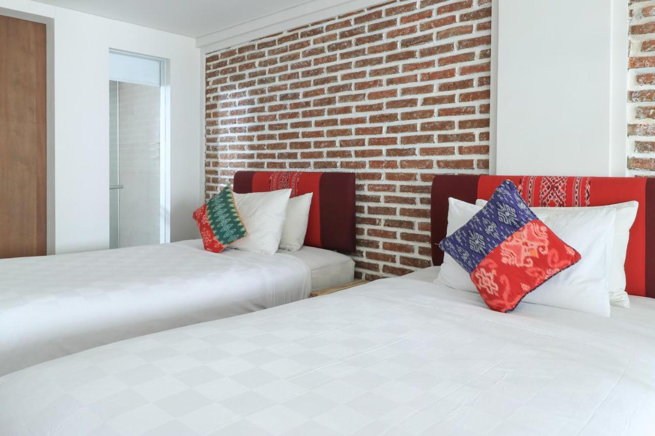 Base Guest House Canggu  Exterior photo